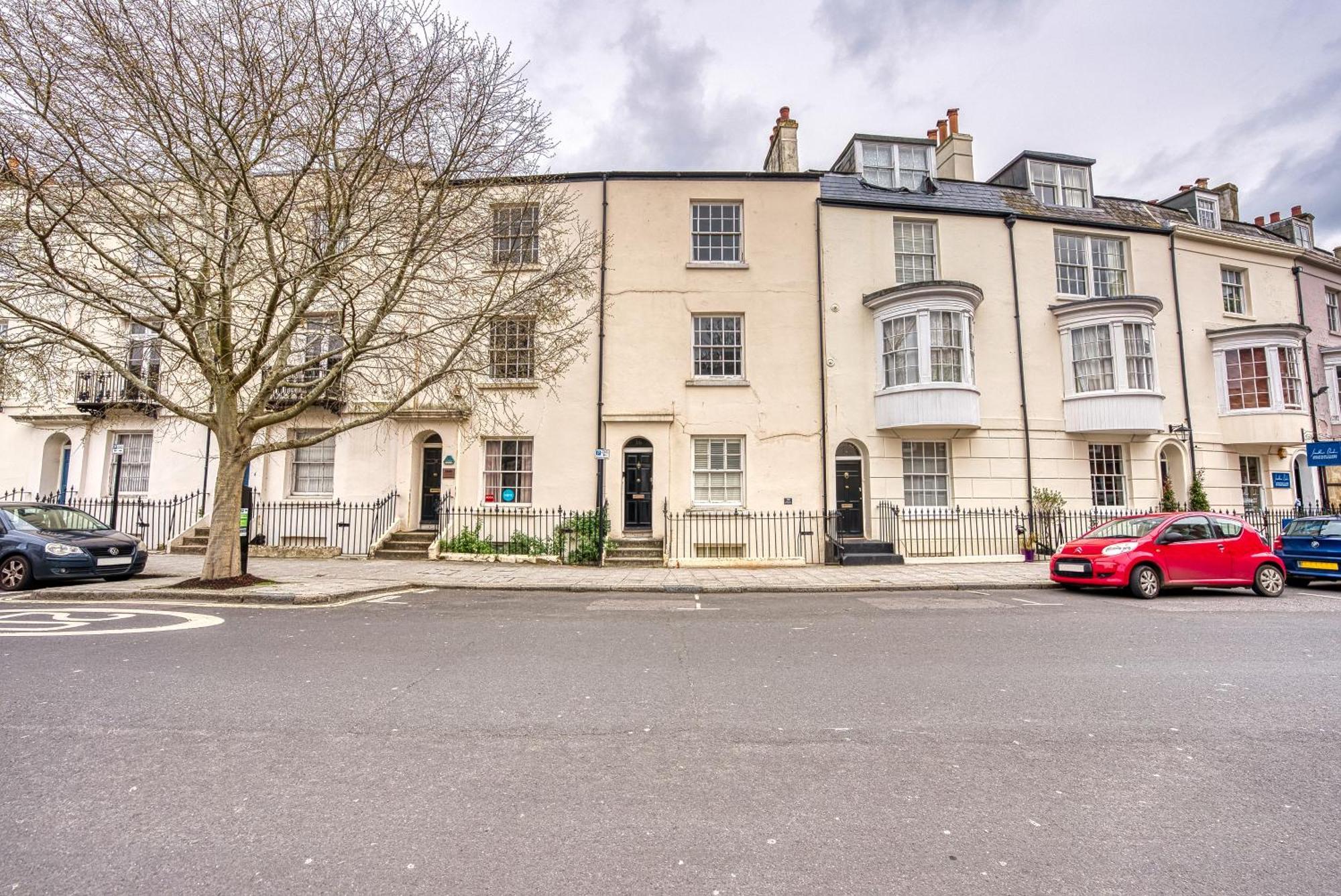 2 Bed Stunning Chic Modern Spacious Apt, Ocean Village, Southampton - Plenty Of Parking - By Blue Puffin Stays Exterior foto