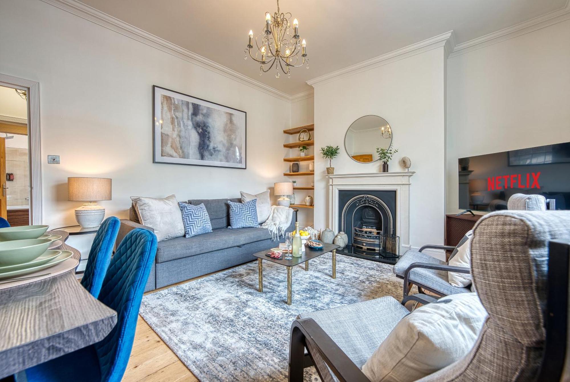 2 Bed Stunning Chic Modern Spacious Apt, Ocean Village, Southampton - Plenty Of Parking - By Blue Puffin Stays Exterior foto