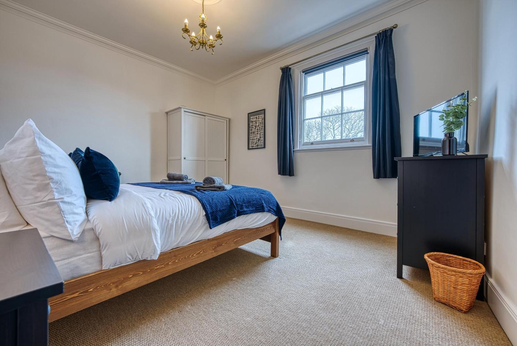 2 Bed Stunning Chic Modern Spacious Apt, Ocean Village, Southampton - Plenty Of Parking - By Blue Puffin Stays Exterior foto